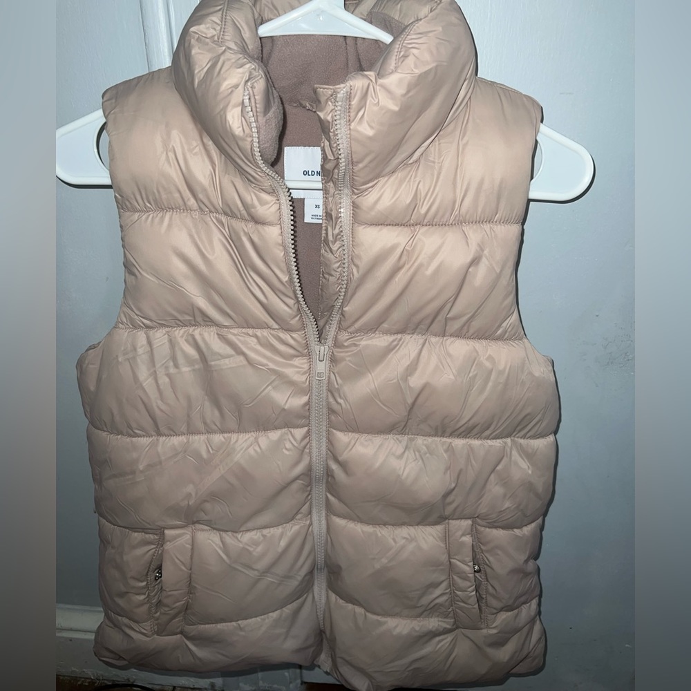 Old navy beige/ light pink Puffer Vest